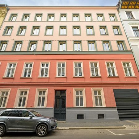 Best Seasons Andrassy Будапеща Екстериор снимка