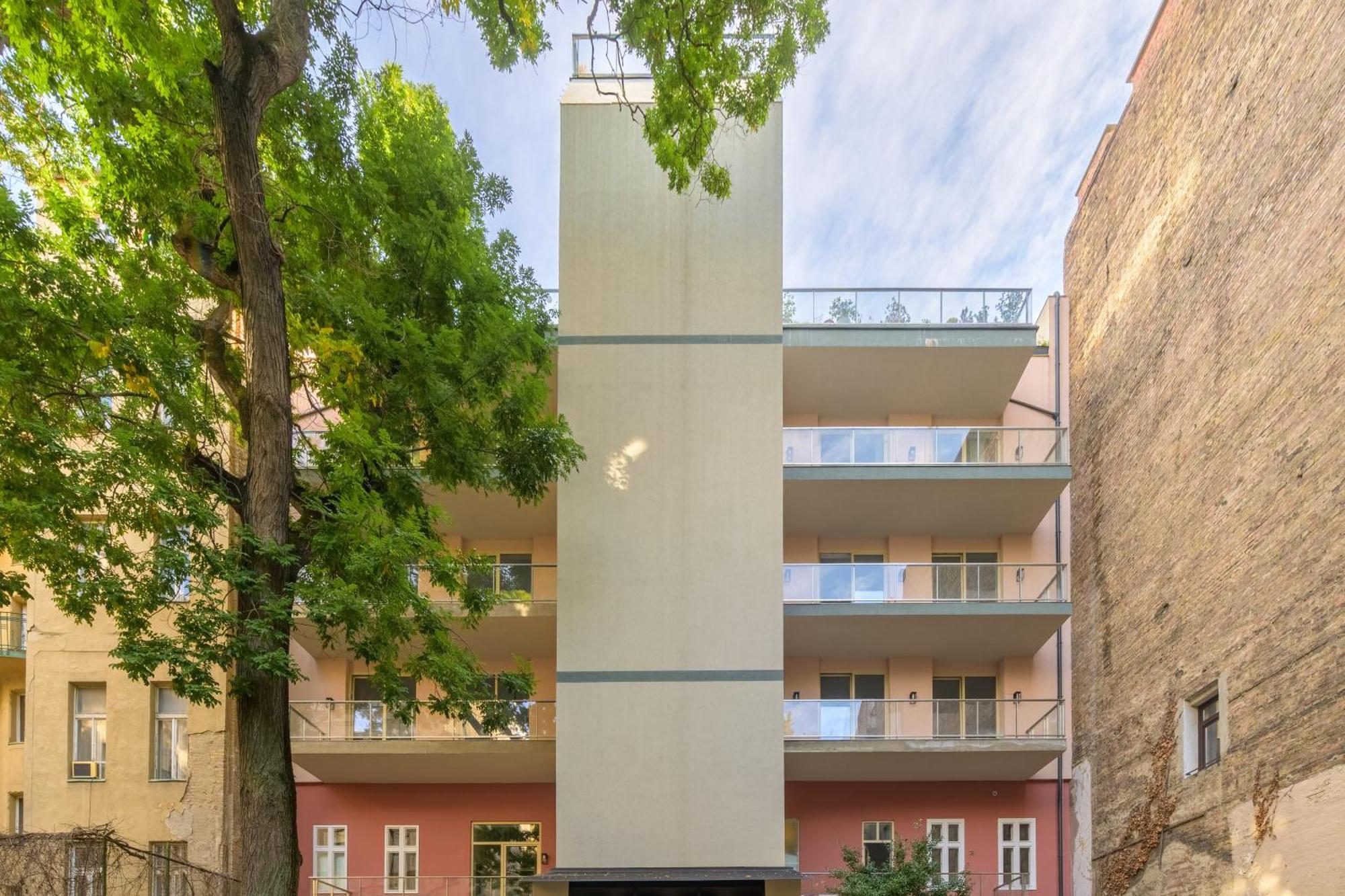 Best Seasons Andrassy Будапеща Екстериор снимка