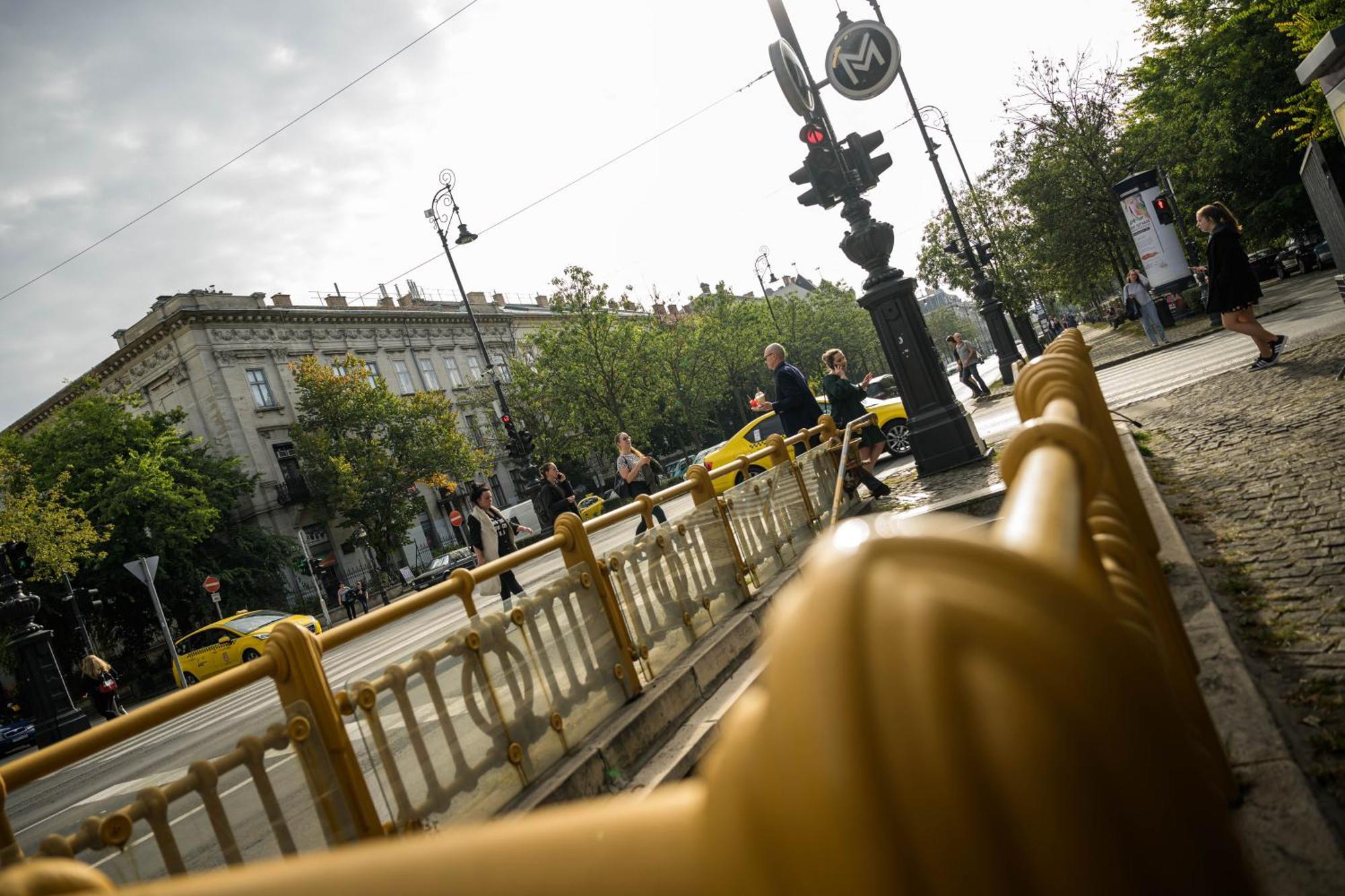 Best Seasons Andrassy Будапеща Екстериор снимка